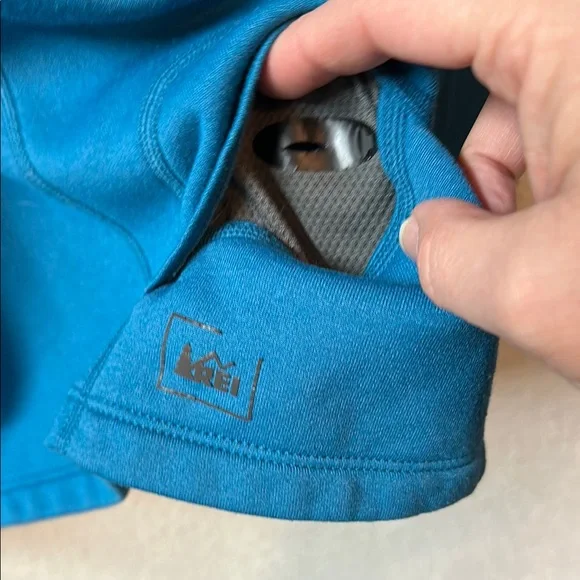 REI Teal Half-Zip Pullover - Picture 4 of 9